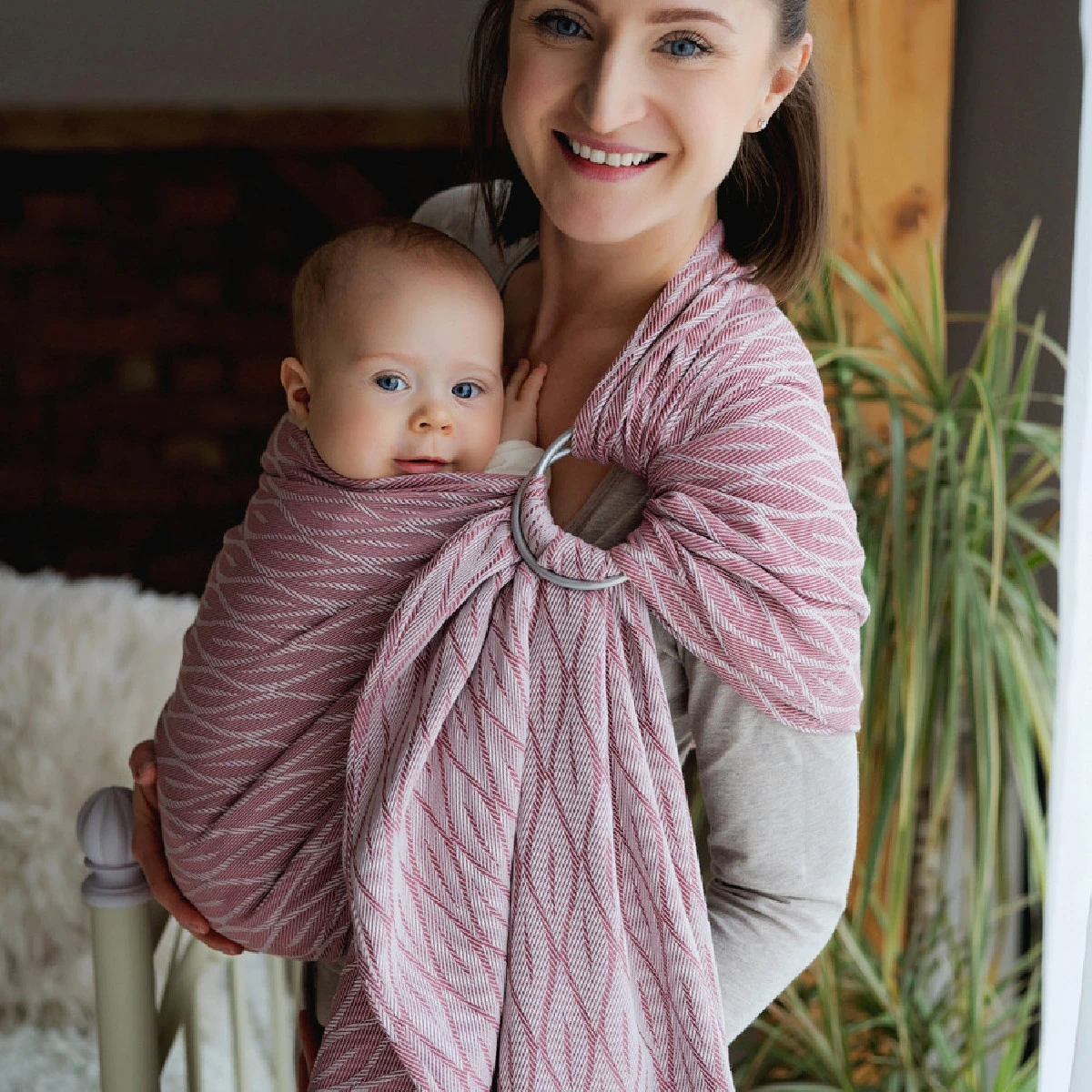 Little Frog Ring Sling - Blushing Flames – Image 3